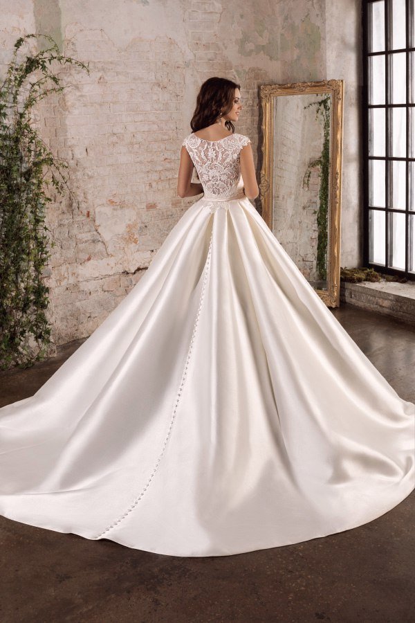 Свадебные платья класса Premium от 27 до 60 000 рублей&nbsp;Свадебный салон HITSVADBA.RU : 