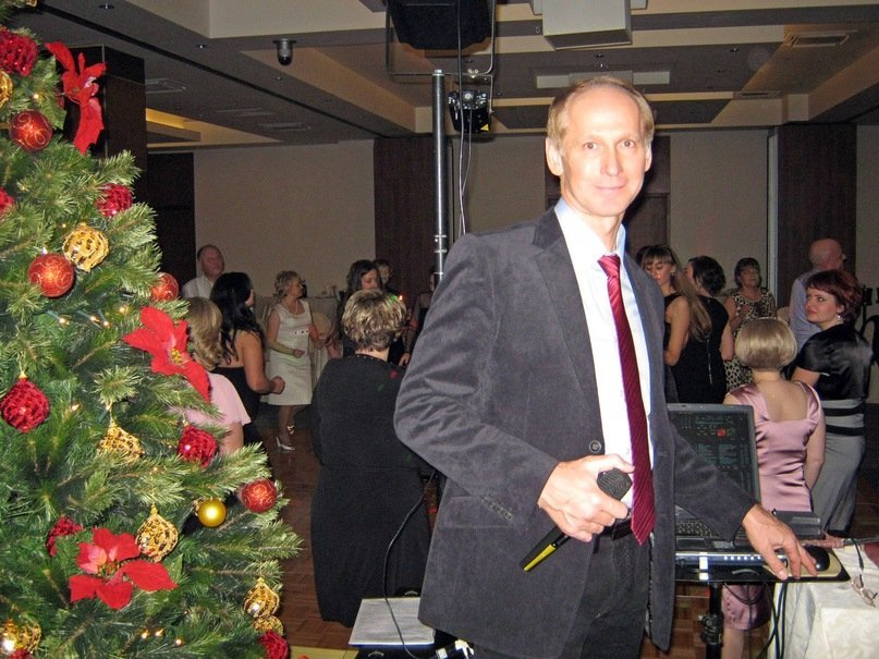 Ведущий(тамада) Андрей Турушев&nbsp;Агентство праздников "Счастливый День" : 