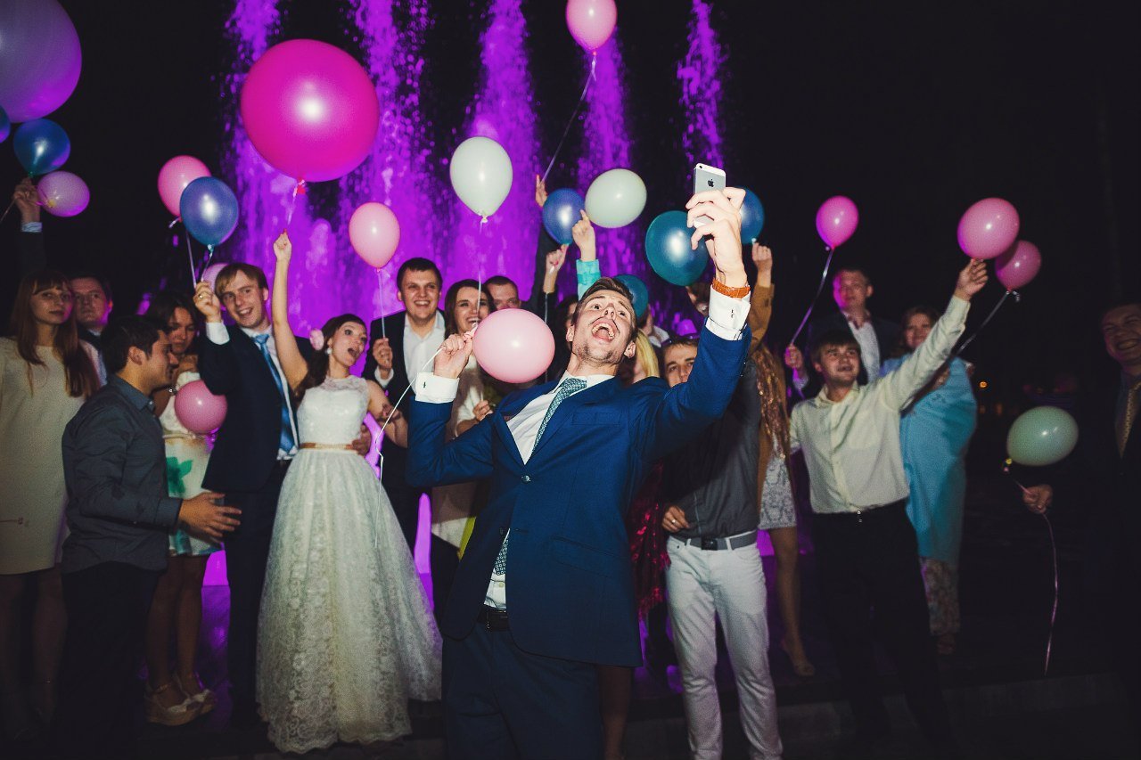 Ведущий свадебных торжеств&nbsp;Ведущий свадебных торжеств Павел Артёмов : 