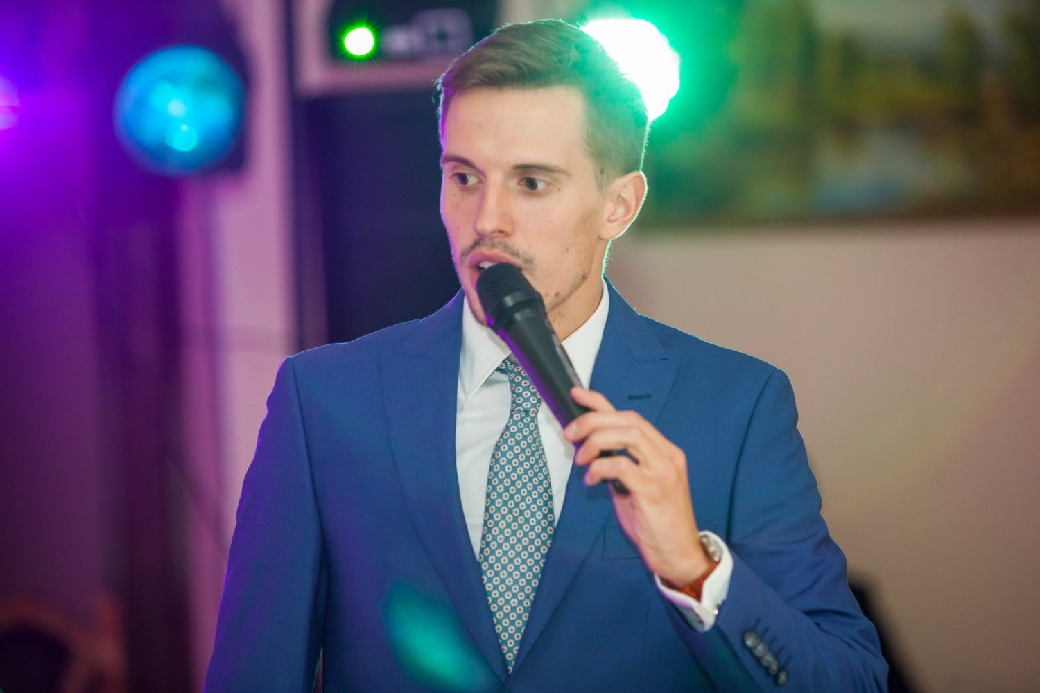 Ведущий свадебных торжеств&nbsp;Ведущий свадебных торжеств Павел Артёмов : 