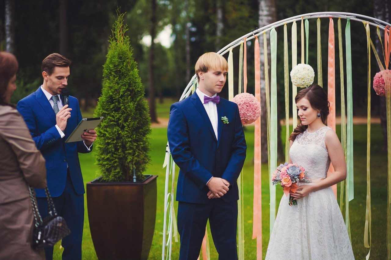 Ведущий свадебных торжеств&nbsp;Ведущий свадебных торжеств Павел Артёмов : 