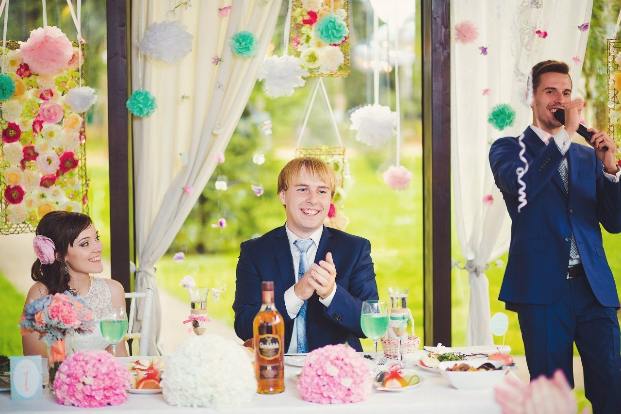 Ведущий свадебных торжеств&nbsp;Ведущий свадебных торжеств Павел Артёмов : 