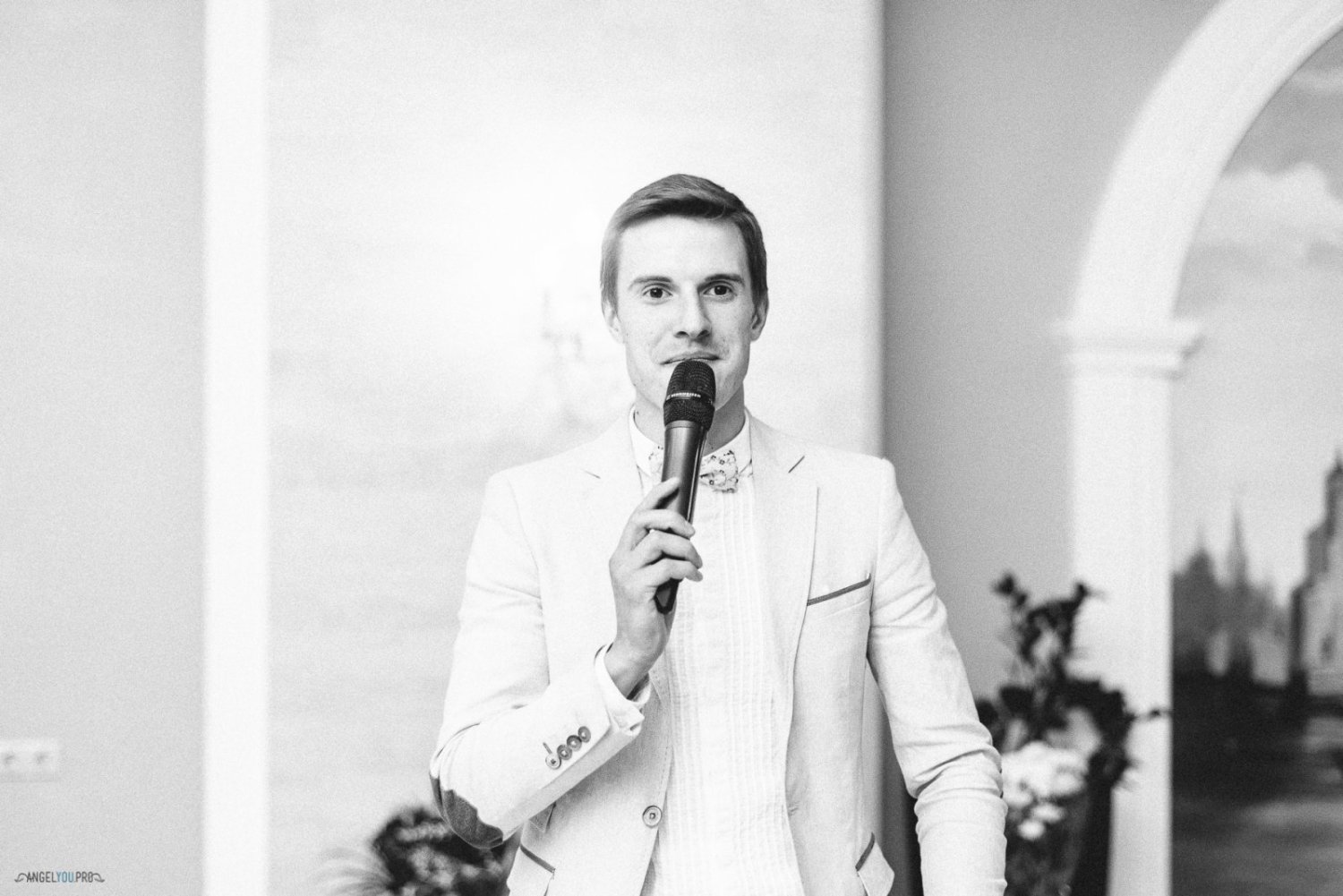 Ведущий свадебных торжеств&nbsp;Ведущий свадебных торжеств Павел Артёмов : 