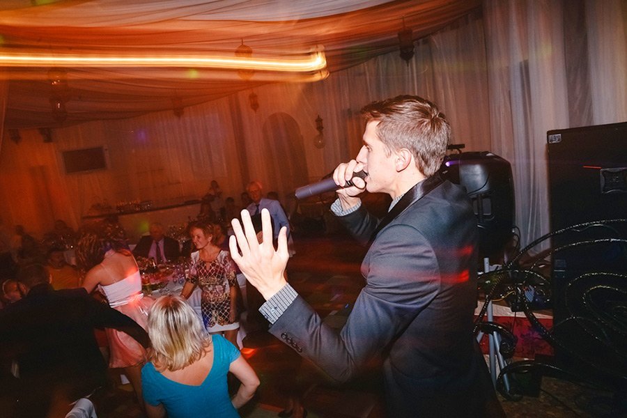 Ведущий свадебных торжеств&nbsp;Ведущий свадебных торжеств Павел Артёмов : 