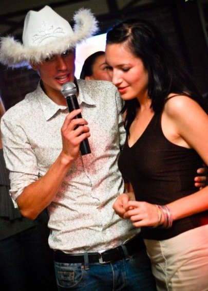 Ведущий свадебных торжеств&nbsp;Ведущий свадебных торжеств Павел Артёмов : 