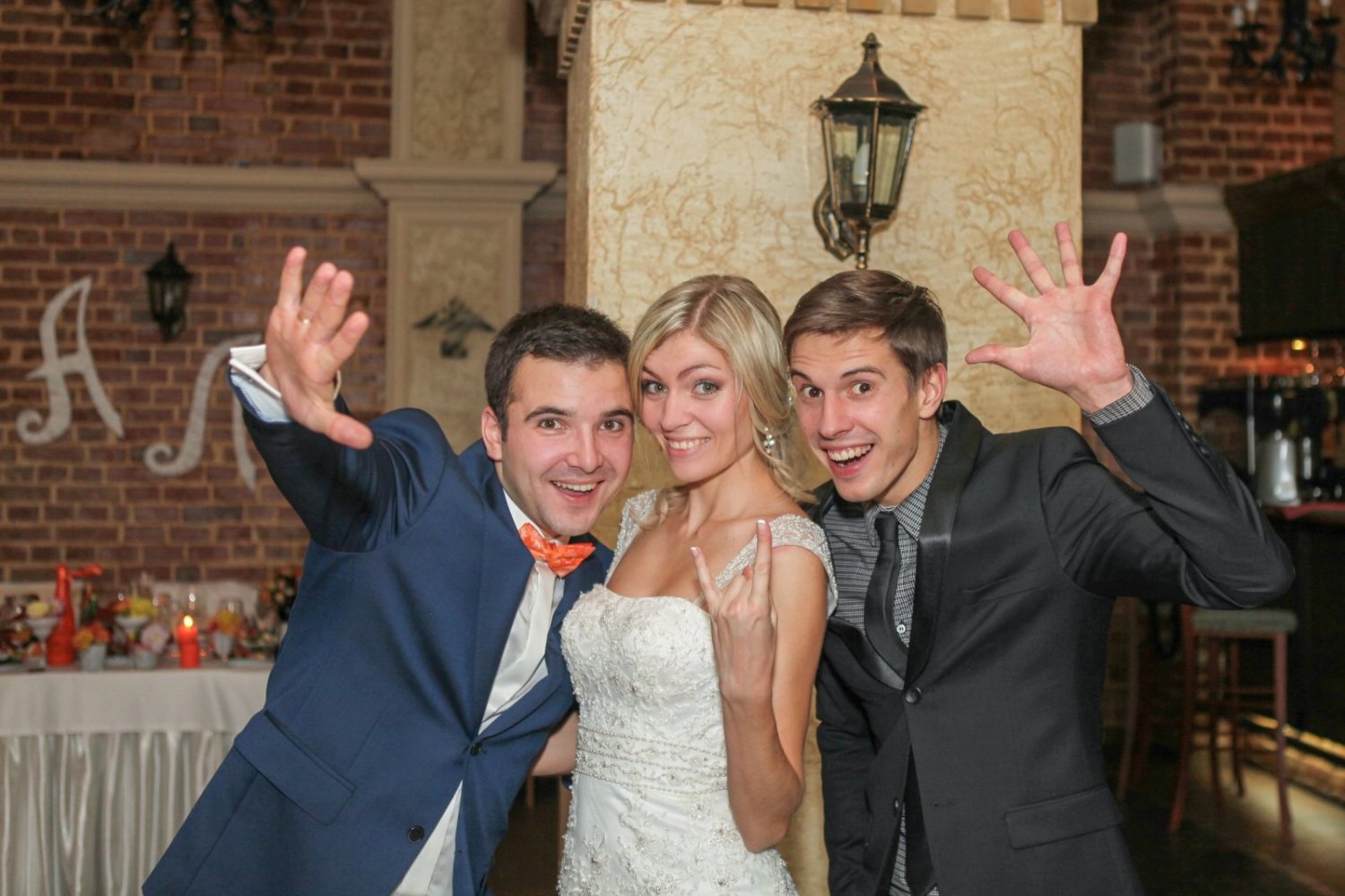 Ведущий свадебных торжеств&nbsp;Ведущий свадебных торжеств Павел Артёмов : 