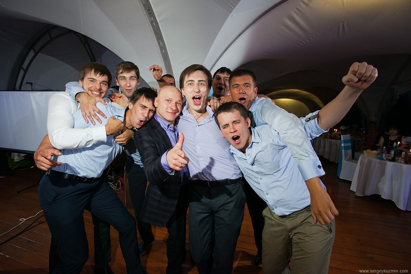 Ведущий свадебных торжеств&nbsp;Ведущий свадебных торжеств Павел Артёмов : 