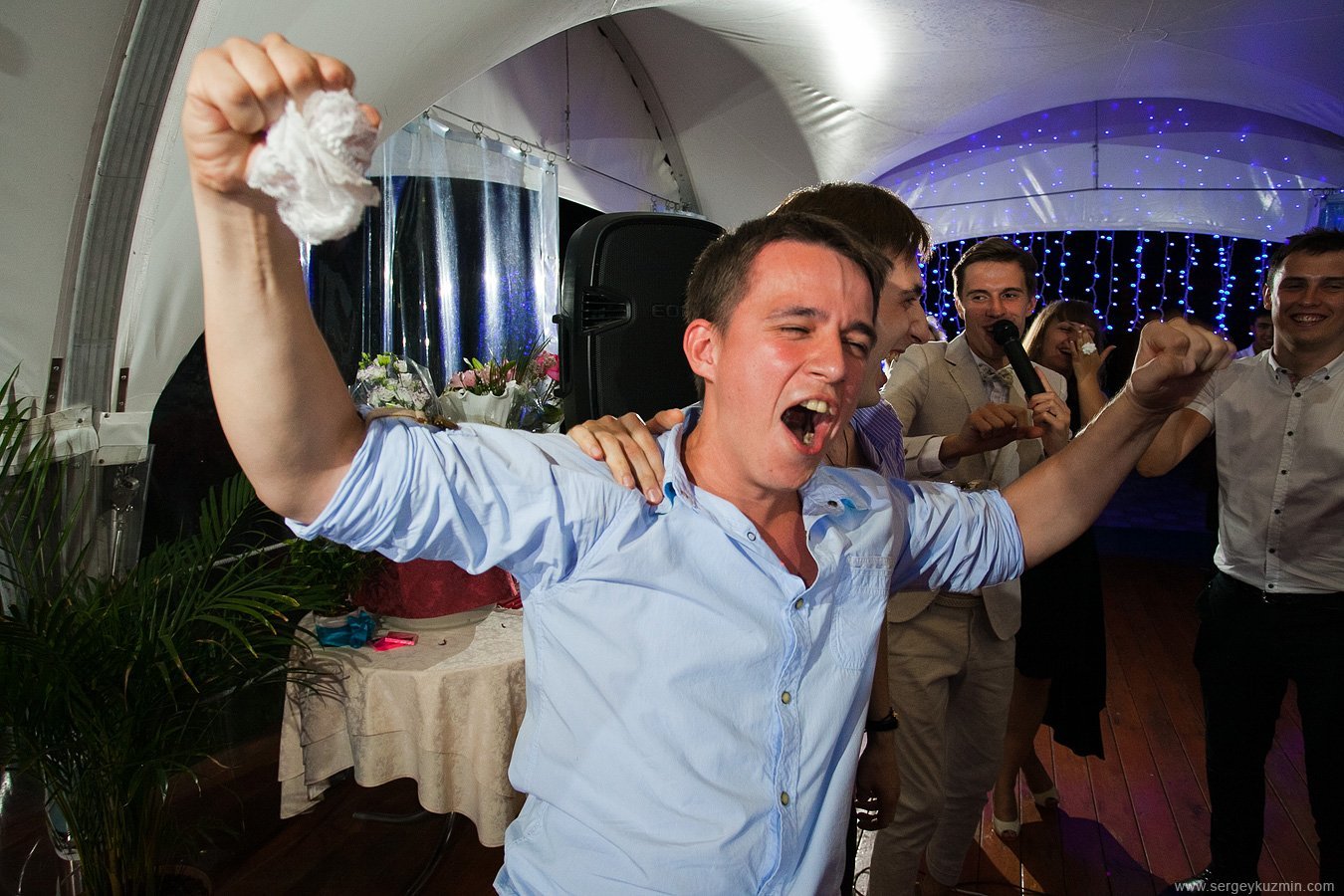 Ведущий свадебных торжеств&nbsp;Ведущий свадебных торжеств Павел Артёмов : 