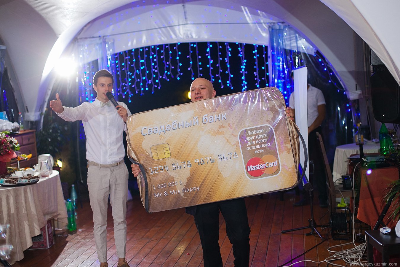 Ведущий свадебных торжеств&nbsp;Ведущий свадебных торжеств Павел Артёмов : 