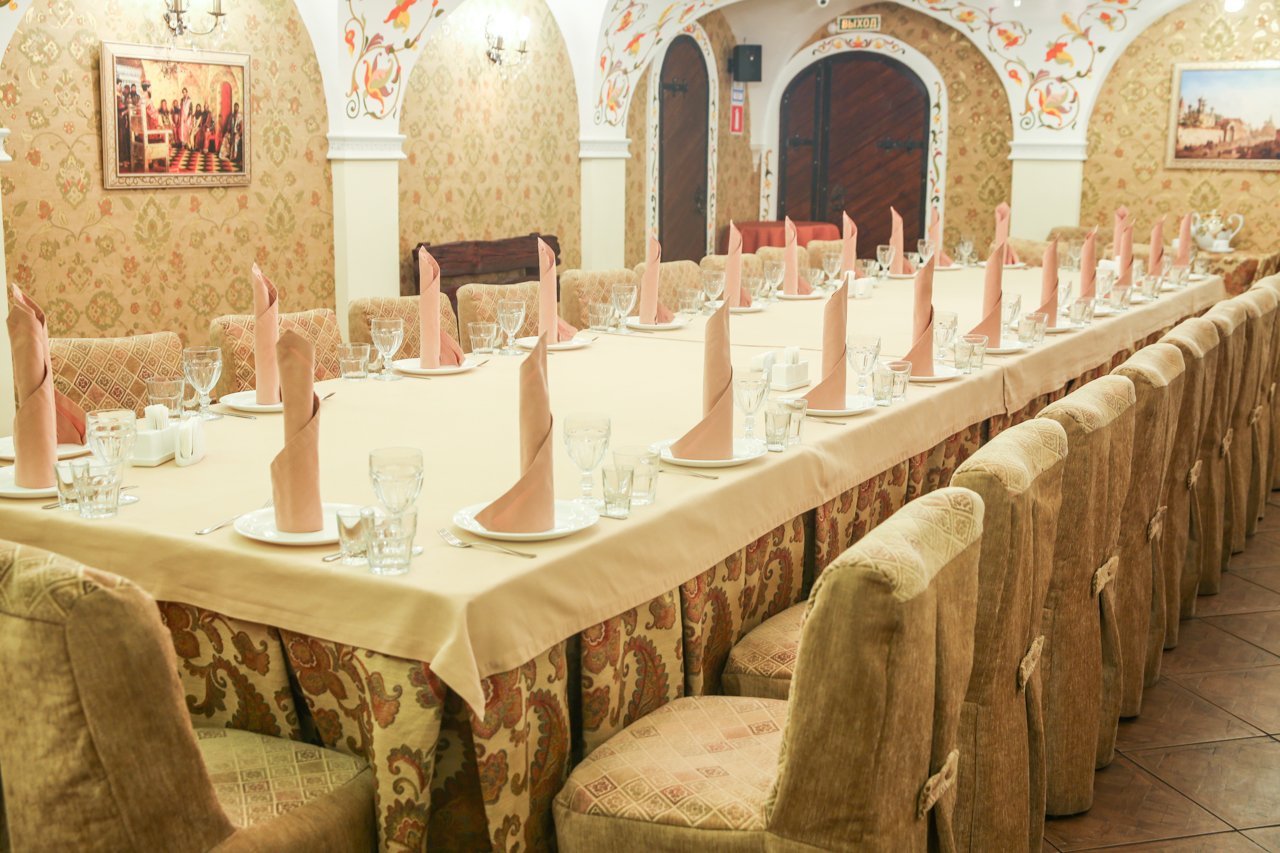 Интерьер&nbsp;Русский ресторан "Добрыня" : 