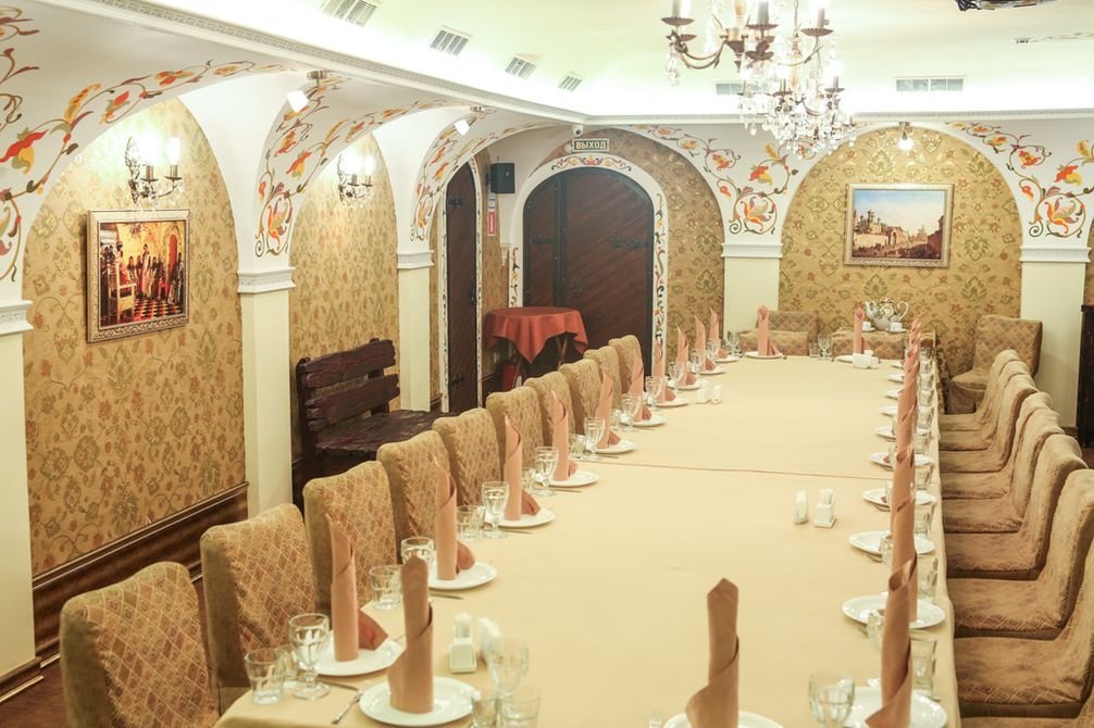 Интерьер&nbsp;Русский ресторан "Добрыня" : 