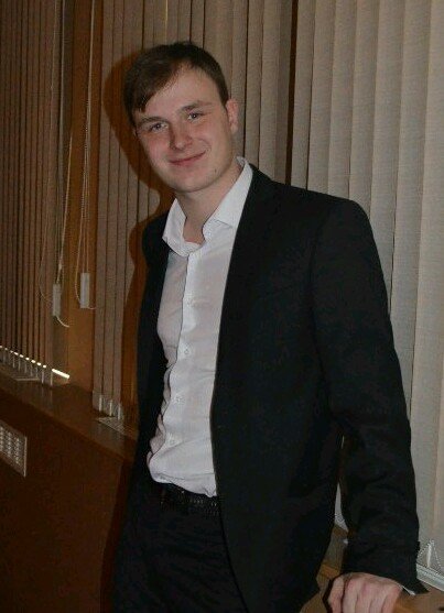 Вокалист Андрей Торопов&nbsp;Вокалист Андрей Торопов : 