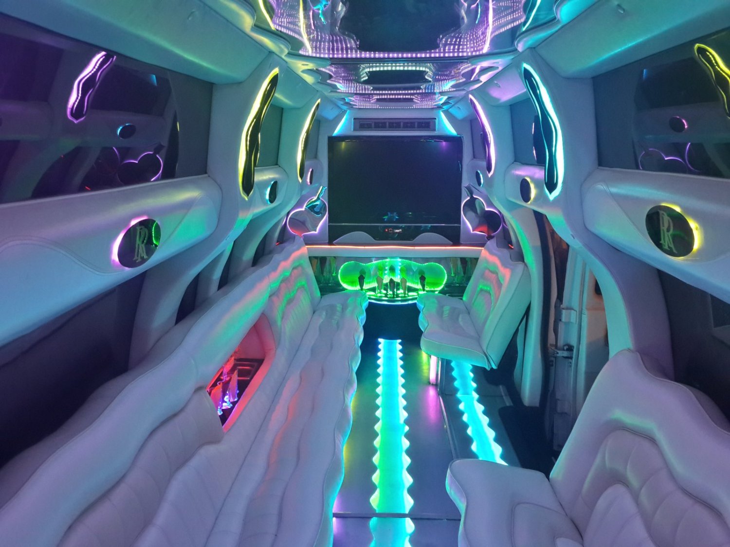 Лимузины&nbsp;Прокат лимузинов : 