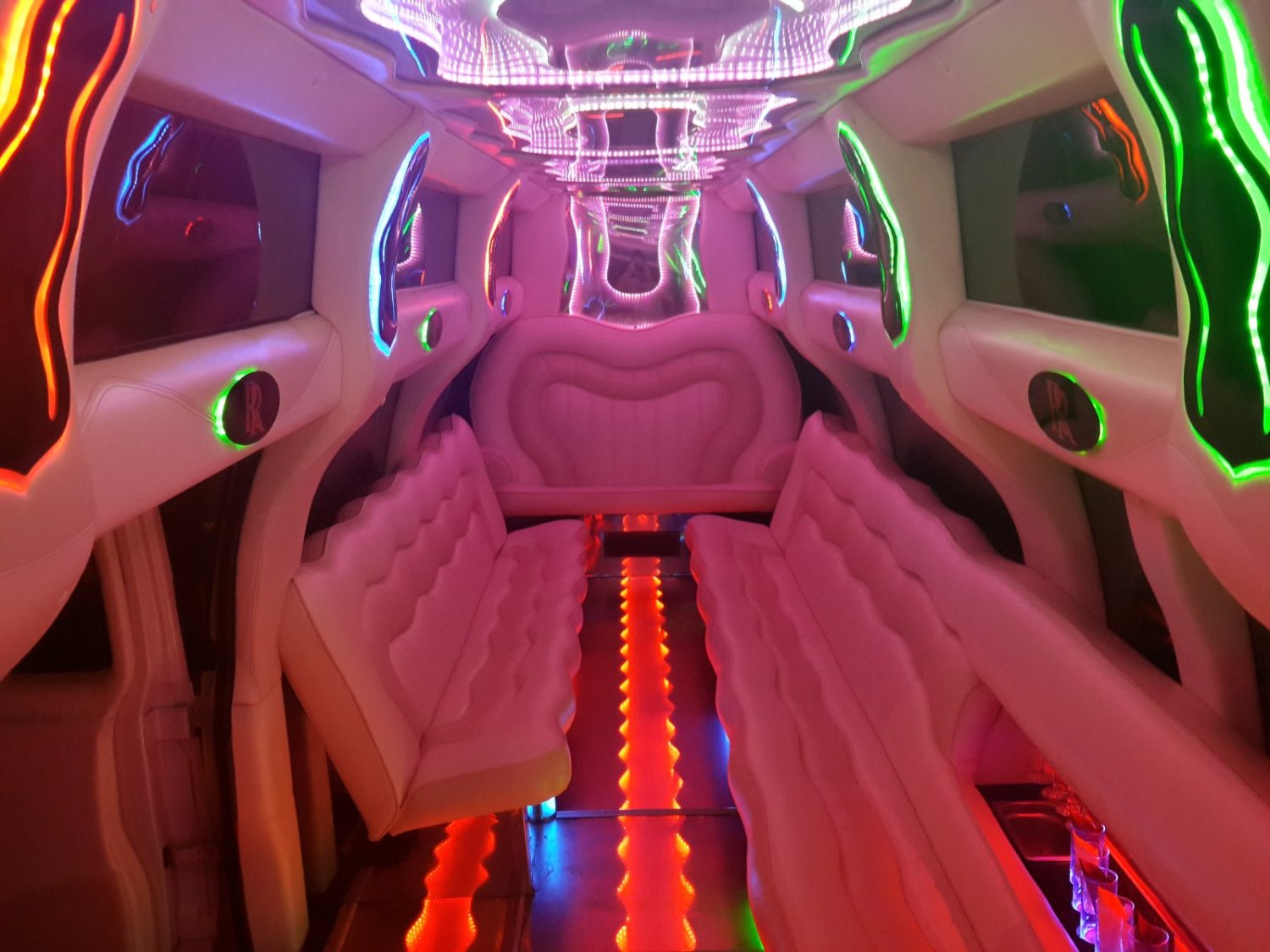 Лимузины&nbsp;Прокат лимузинов : 