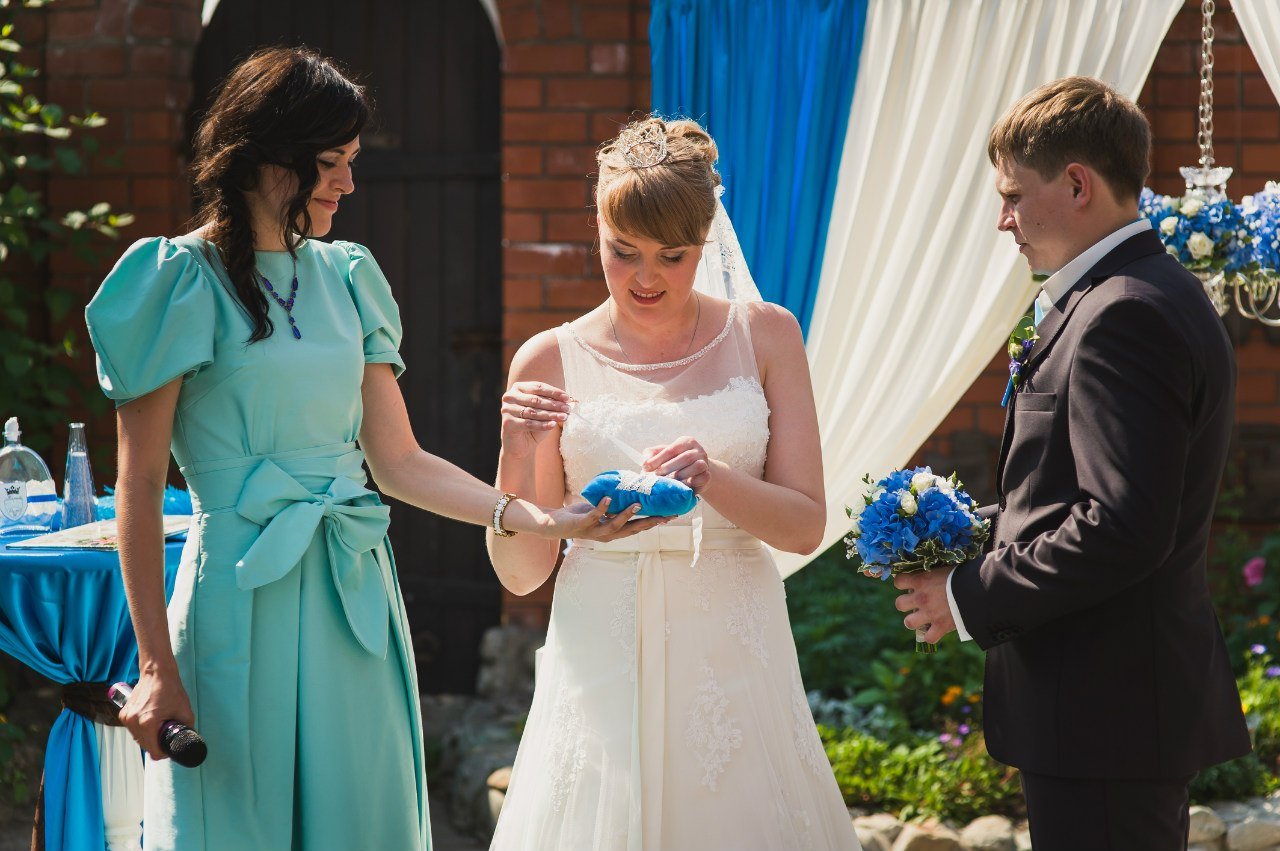 Счастливый&nbsp;Ведущая Алёна Котова : 