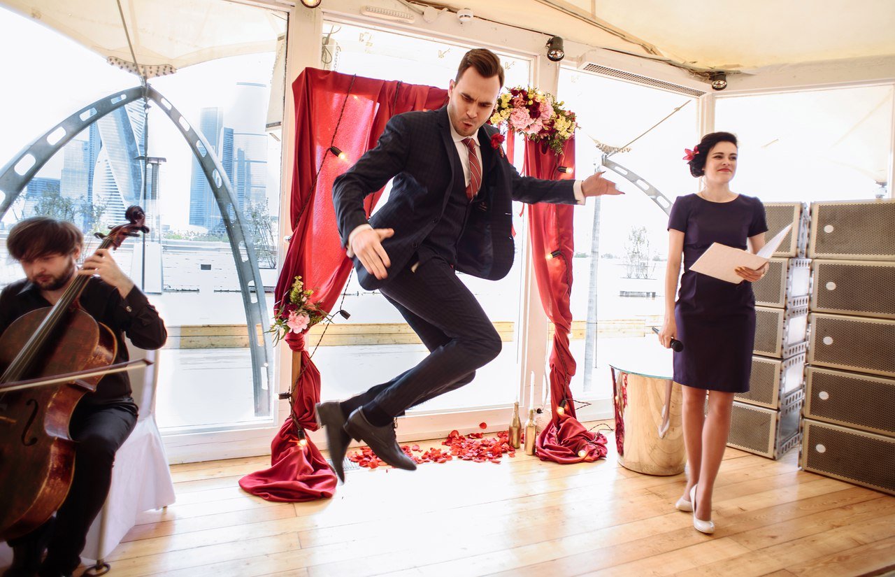 Счастливый&nbsp;Ведущая Алёна Котова : 