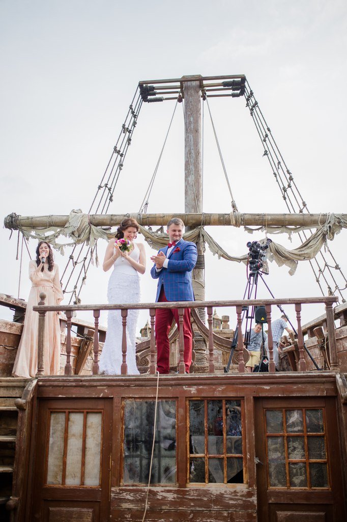 Счастливый&nbsp;Ведущая Алёна Котова : 