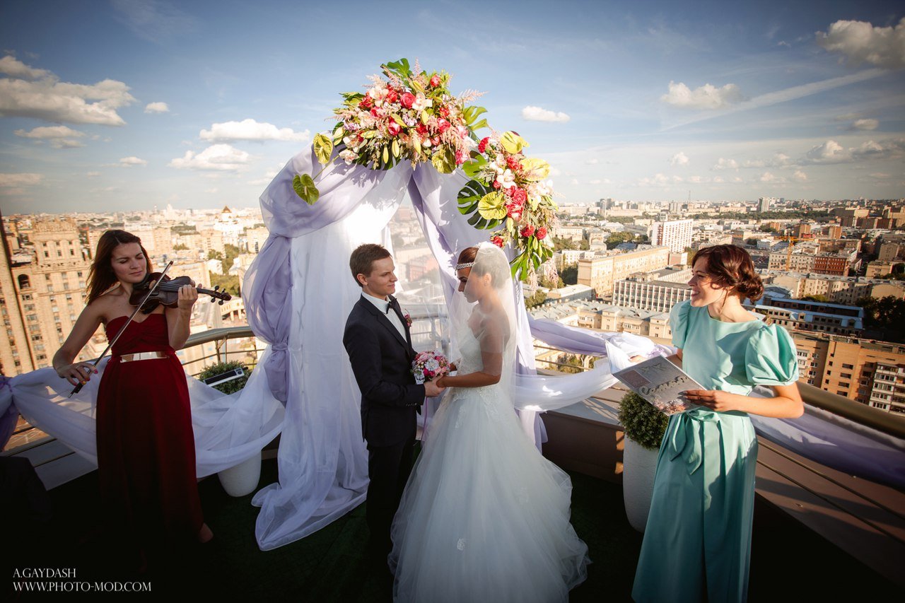 Счастливый&nbsp;Ведущая Алёна Котова : 