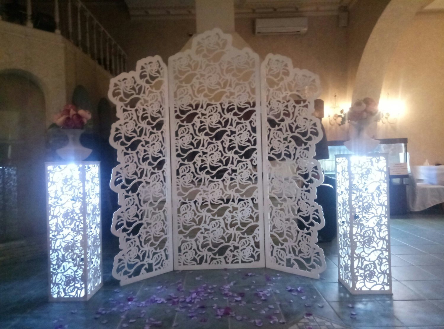 Оформление&nbsp;Ведущая Алёна Котова : 