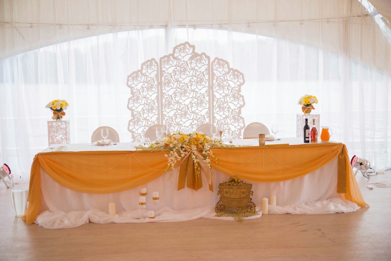 Оформление&nbsp;Ведущая Алёна Котова : 