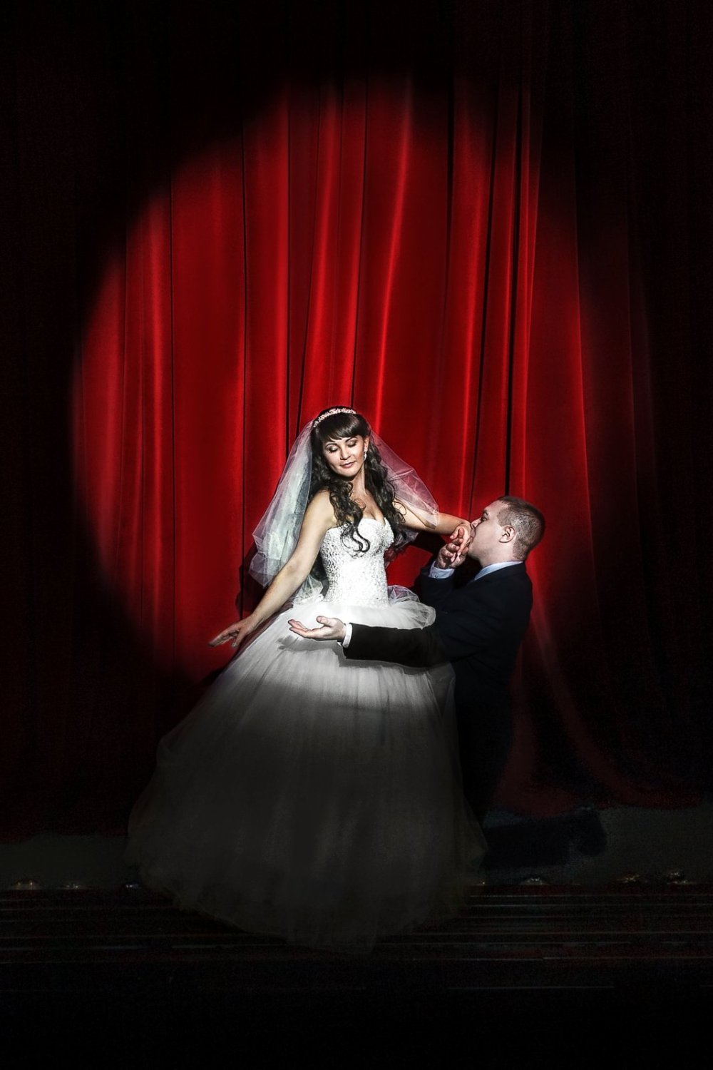 Бурликов Владимир -  студия "ЛЮКС"&nbsp;Фотограф Бурликов Владимир студия "ЛЮКС" : 