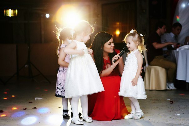 Поющая Ведущая Екатерина Бах 8 926 345 23 92&nbsp;Поющая ведущая Екатерина Бах : 