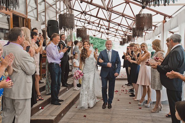 Поющая Ведущая Екатерина Бах 8 926 345 23 92&nbsp;Поющая ведущая Екатерина Бах : 