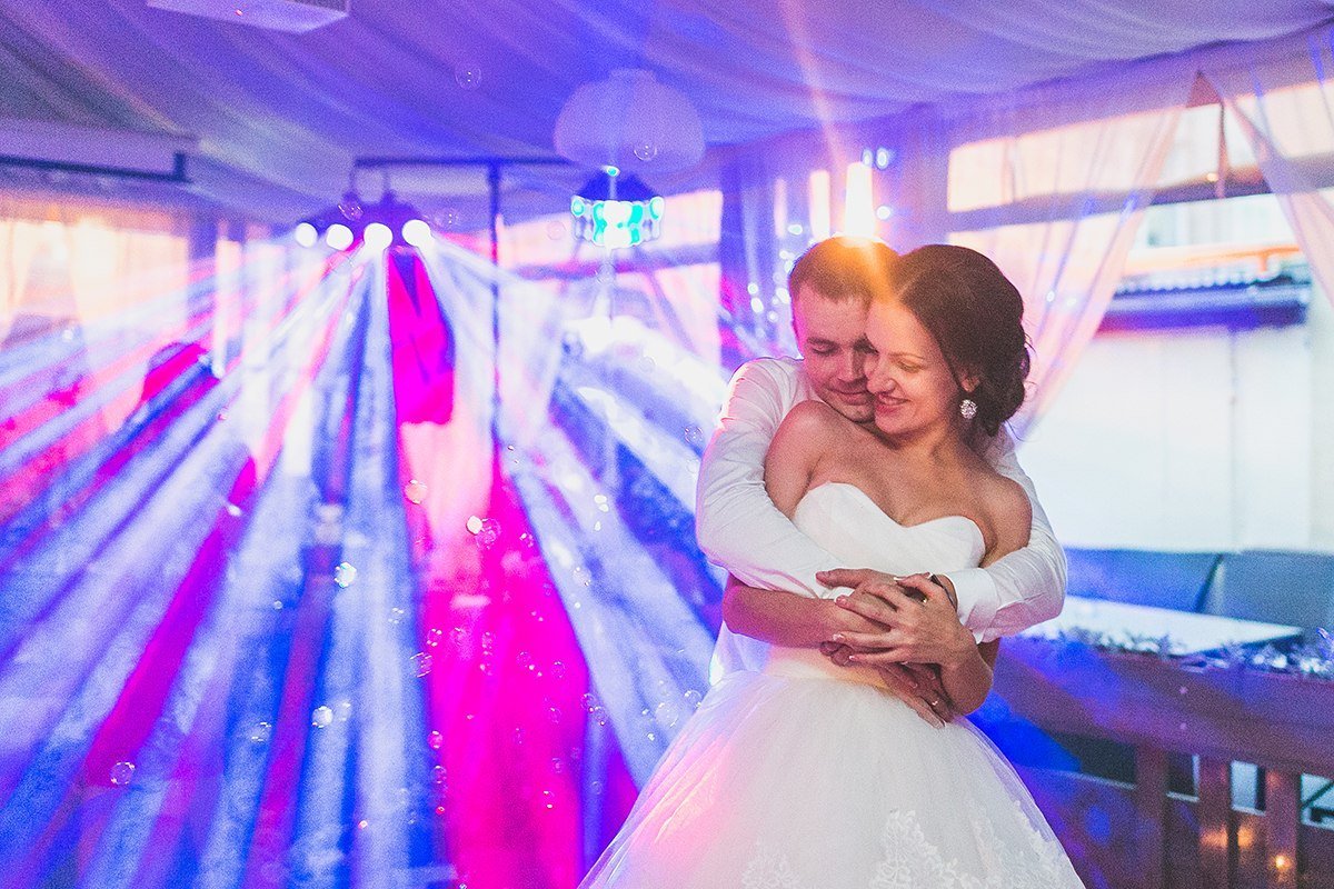 Поющая Ведущая Екатерина Бах 8 926 345 23 92&nbsp;Поющая ведущая Екатерина Бах : 