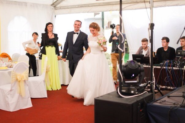 Поющая Ведущая Екатерина Бах 8 926 345 23 92&nbsp;Поющая ведущая Екатерина Бах : 