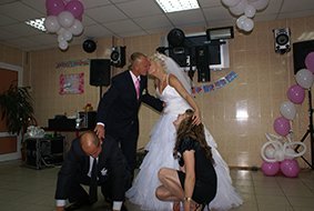 А свадьба пела и плясала!&nbsp;Ведущий и певец Роман Касимов : 