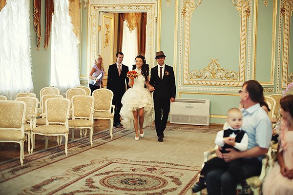 ФОТО-ВИДЕОсъемка свадеб в СПб. Приятные цены. deminvideo.ru&nbsp;Фото-видеосъемка в Петербурге. Deminvideo.ru : 