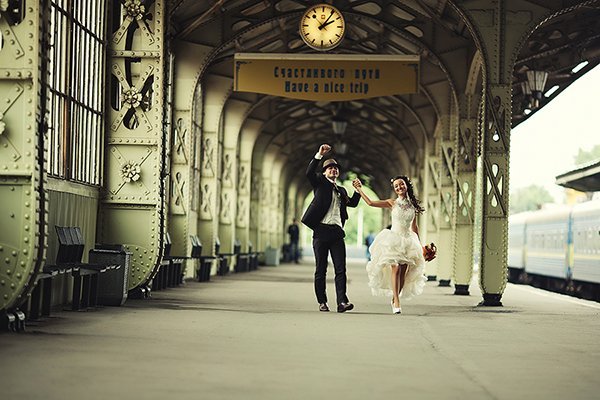 ФОТО-ВИДЕОсъемка свадеб в СПб. Приятные цены. deminvideo.ru&nbsp;Фото-видеосъемка в Петербурге. Deminvideo.ru : 