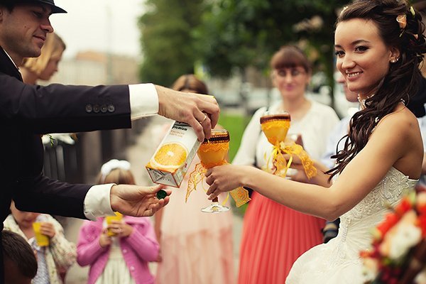 ФОТО-ВИДЕОсъемка свадеб в СПб. Приятные цены. deminvideo.ru&nbsp;Фото-видеосъемка в Петербурге. Deminvideo.ru : 