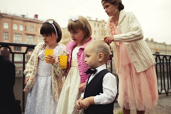 ФОТО-ВИДЕОсъемка свадеб в СПб. Приятные цены. deminvideo.ru&nbsp;Фото-видеосъемка в Петербурге. Deminvideo.ru : 