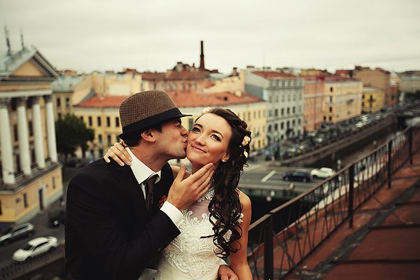 ФОТО-ВИДЕОсъемка свадеб в СПб. Приятные цены. deminvideo.ru&nbsp;Фото-видеосъемка в Петербурге. Deminvideo.ru : 