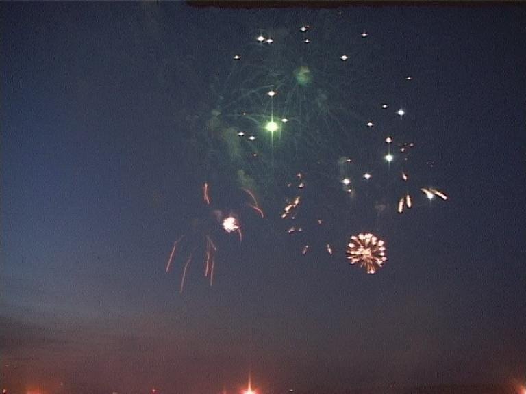 Фото фейерверков&nbsp;Фейерверков и пиротехнические шоу : 