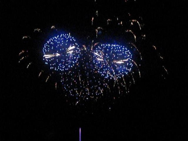 Фото фейерверков&nbsp;Фейерверков и пиротехнические шоу : 