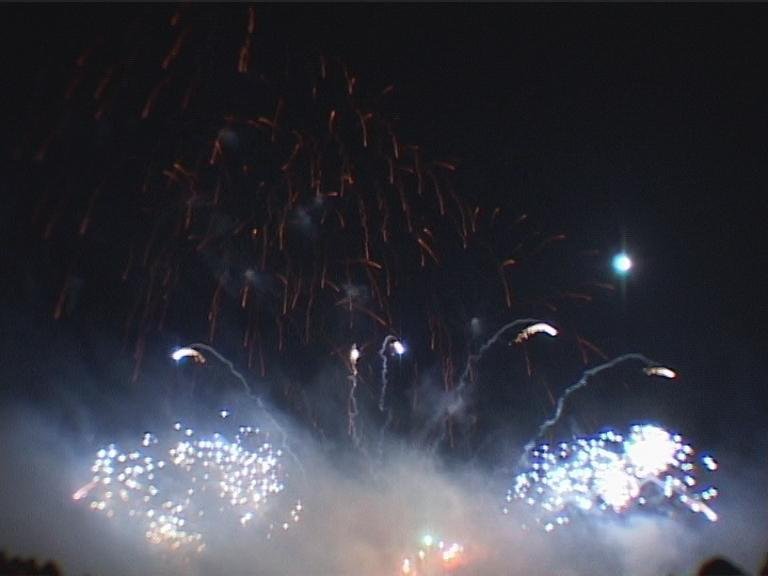 Фото фейерверков&nbsp;Фейерверков и пиротехнические шоу : 