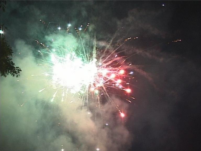 Фото фейерверков&nbsp;Фейерверков и пиротехнические шоу : 