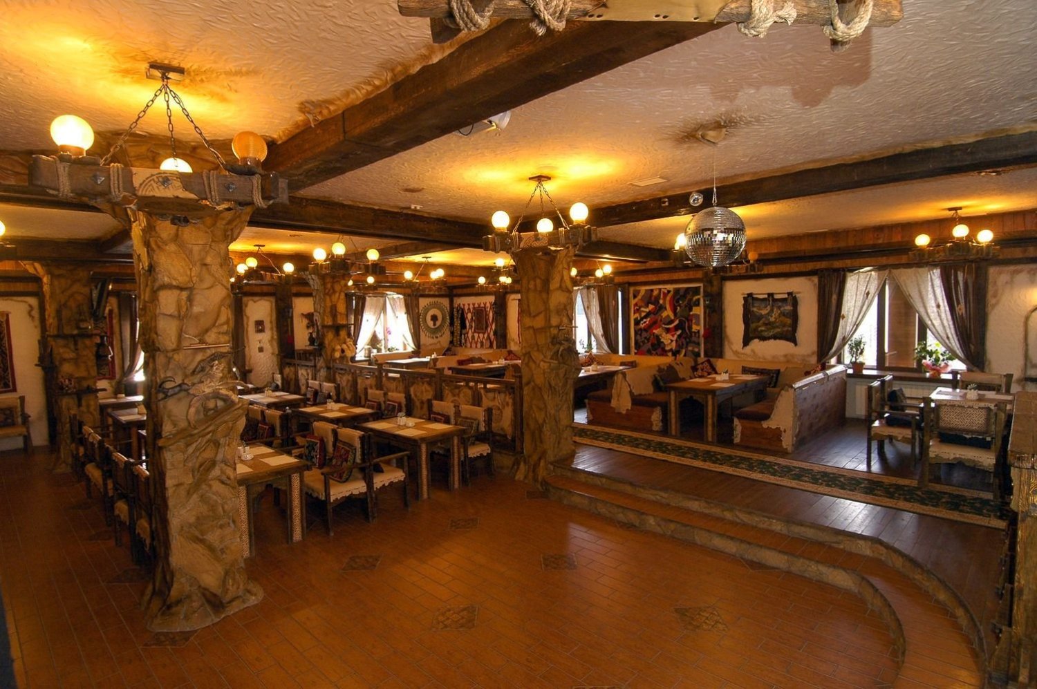 Ресторан&nbsp;Отель-Ресторан "Сар-Герел Алтая" : 