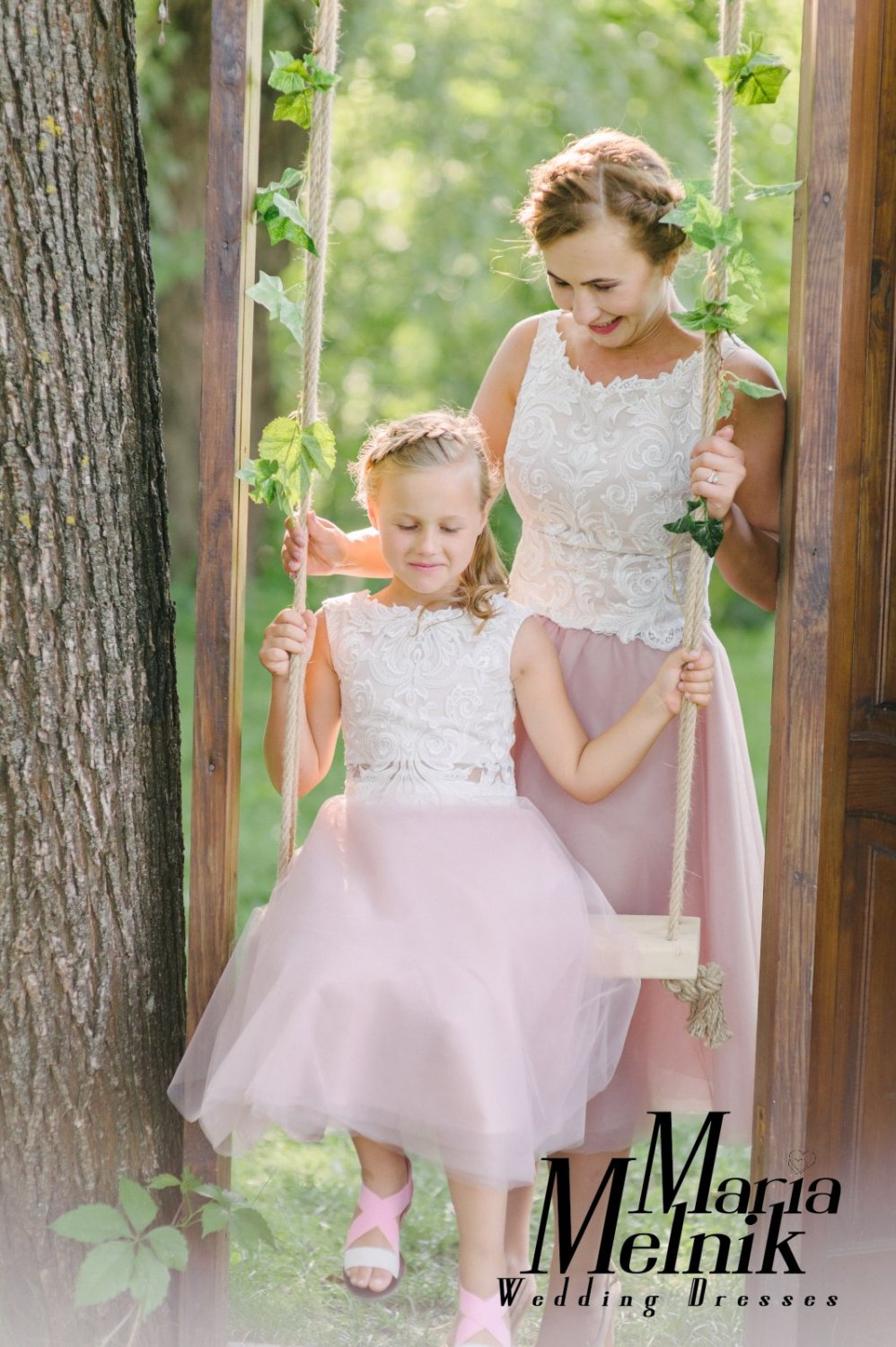 Девушки в наших платьях&nbsp;Мария Мельник : 