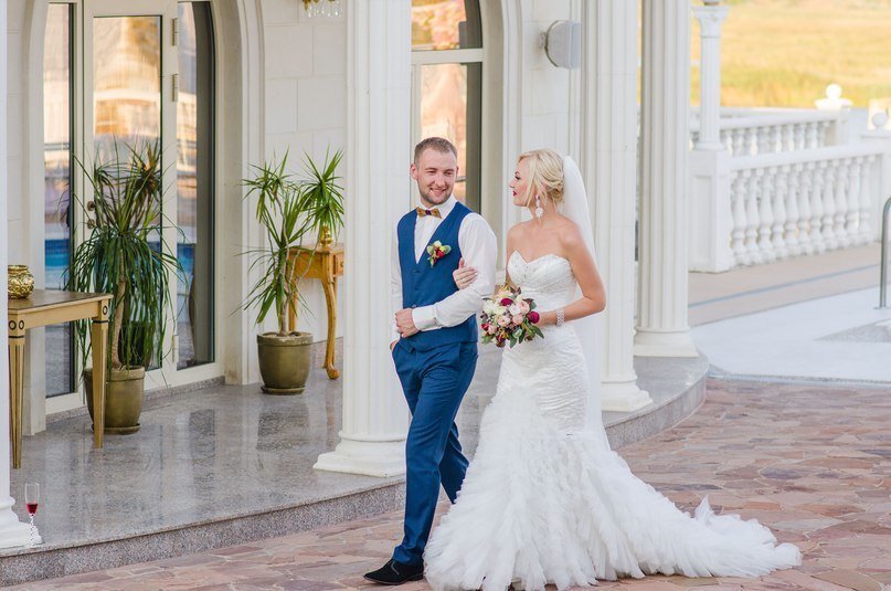 Девушки в наших платьях&nbsp;Мария Мельник : 