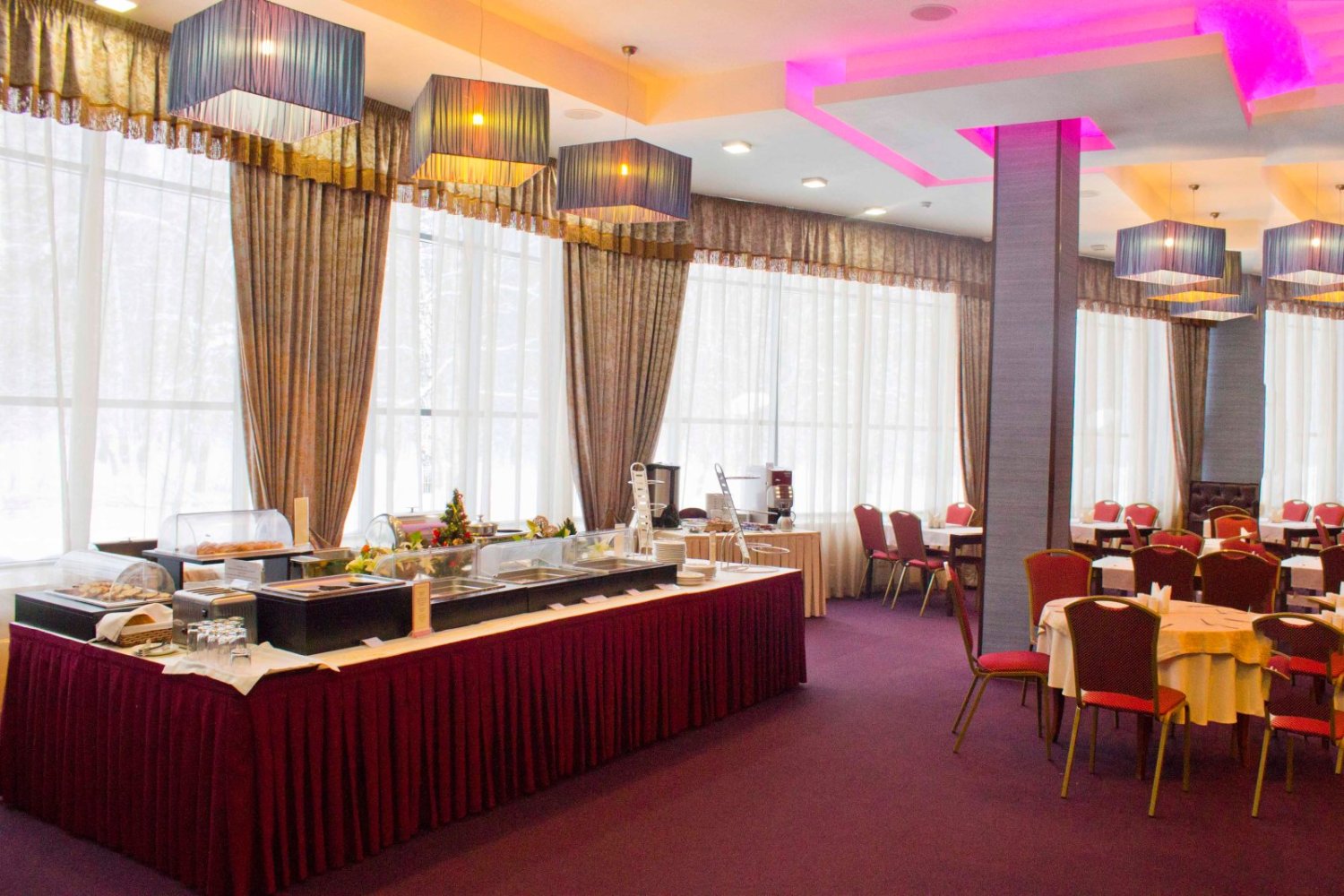 Залы ресторана "Вояж"&nbsp;Ресторан "Вояж" Домодедово : 