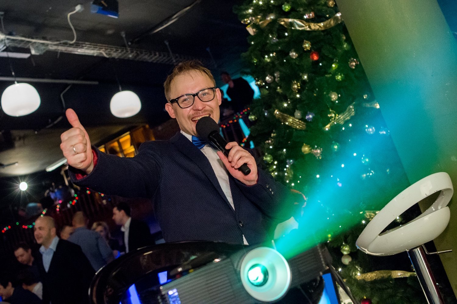 Рабочие моменты&nbsp;Ведущий Важных Событий Андрей Родионов : 