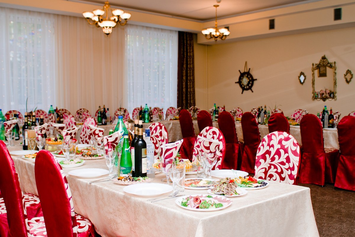 Ресторан "Ла-Рошель" Ейск&nbsp;Ресторан "Ла-Рошель" г. Ейск, тел.88613222013 : 