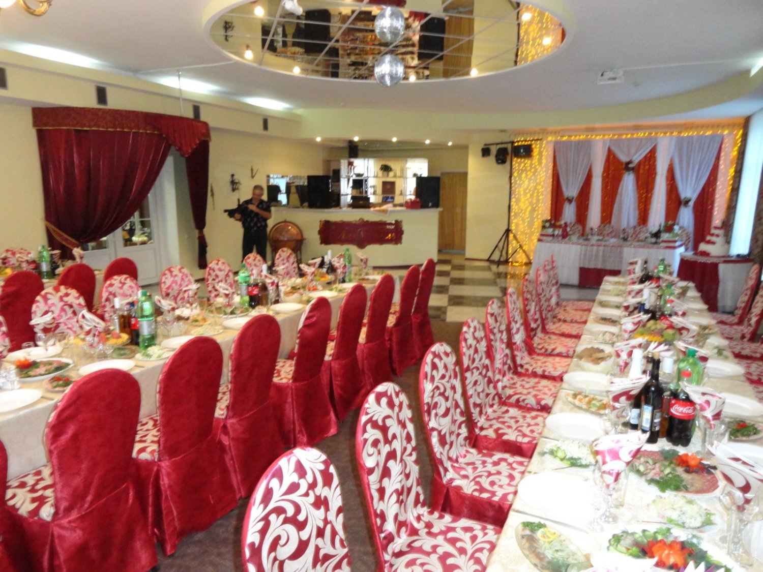 Свадебный фотоальбом&nbsp;Ресторан "Ла-Рошель" г. Ейск, тел.88613222013 : 