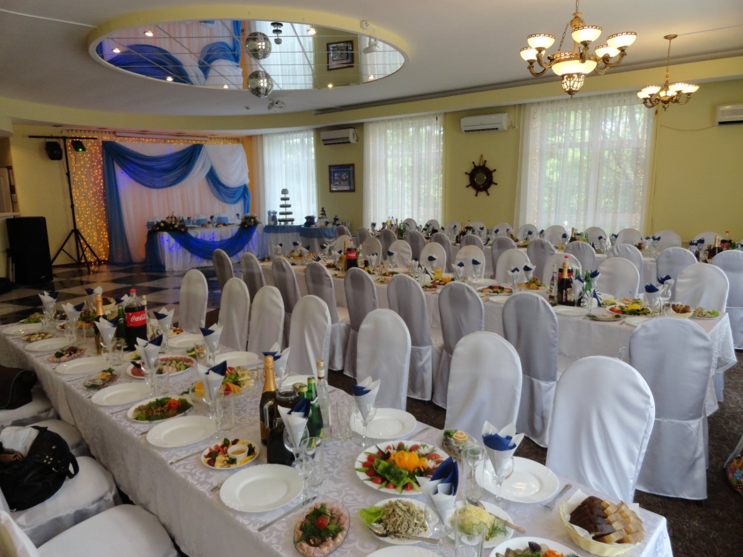 Свадебный фотоальбом&nbsp;Ресторан "Ла-Рошель" г. Ейск, тел.88613222013 : 