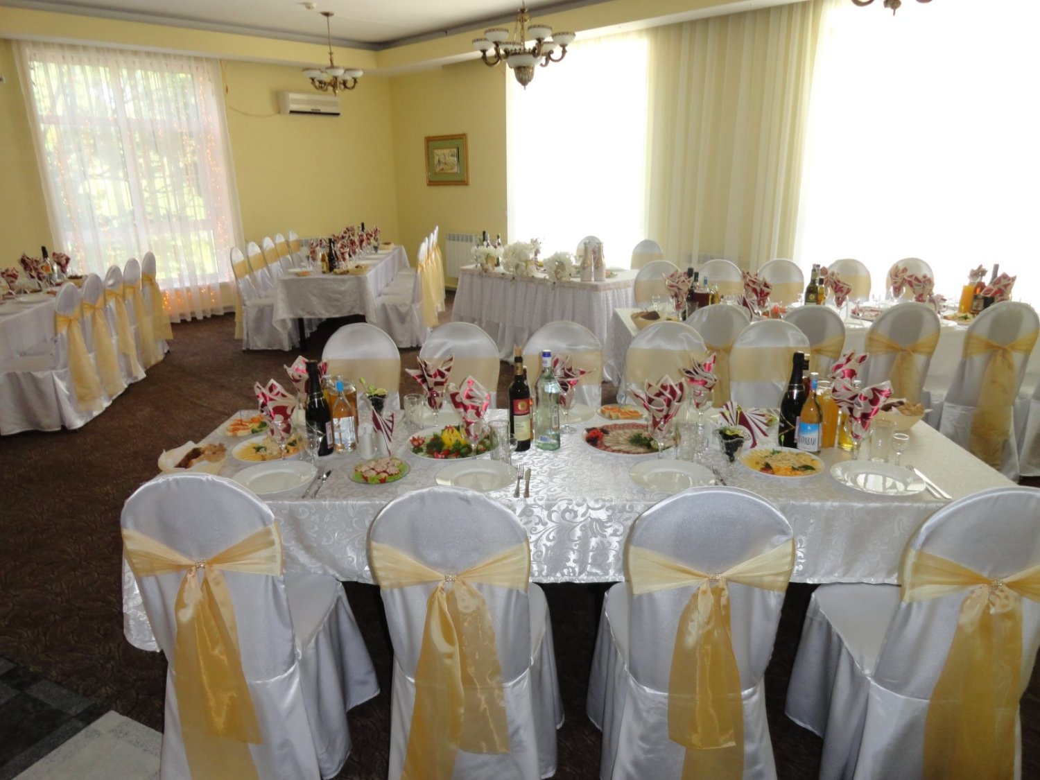 Свадебный фотоальбом&nbsp;Ресторан "Ла-Рошель" г. Ейск, тел.88613222013 : 