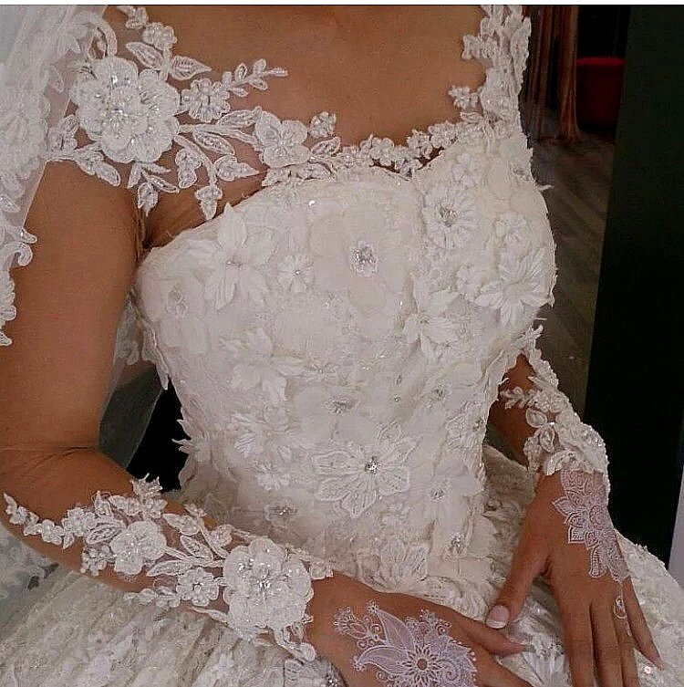 ПРОДАЖА СВАДЕБНЫХ ПЛАТЬЕВ ОТ  12000 ДО  48000 РУБЛЕЙ.&nbsp;СВАДЕБНЫЙ САЛОН "ГЕЛИНА" : 