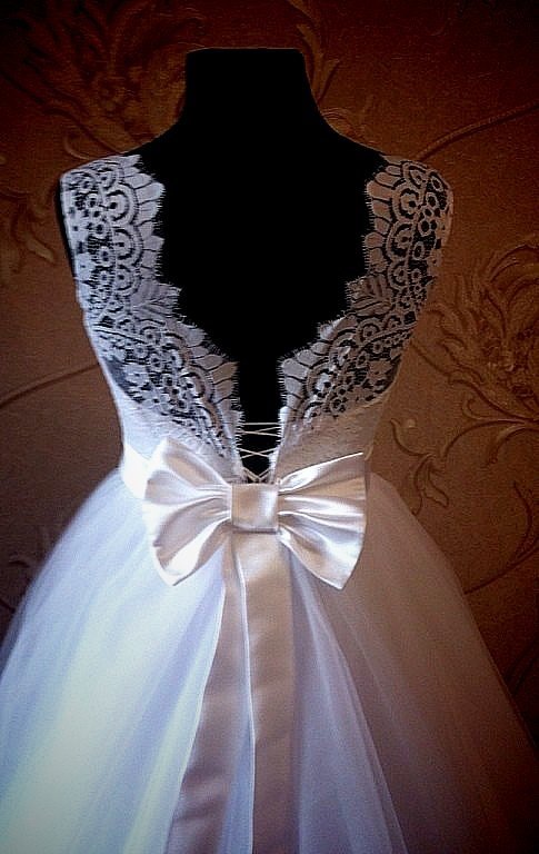 ПРОДАЖА СВАДЕБНЫХ ПЛАТЬЕВ ОТ  12000 ДО  48000 РУБЛЕЙ.&nbsp;СВАДЕБНЫЙ САЛОН "ГЕЛИНА" : 